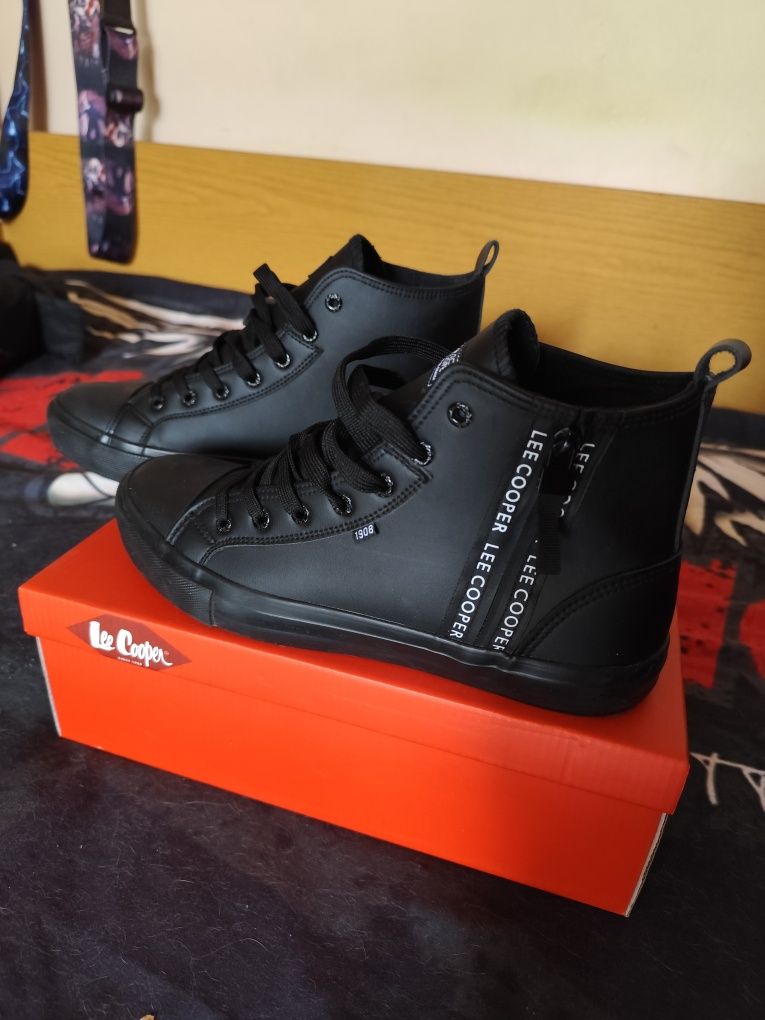 Кецове Lee Cooper