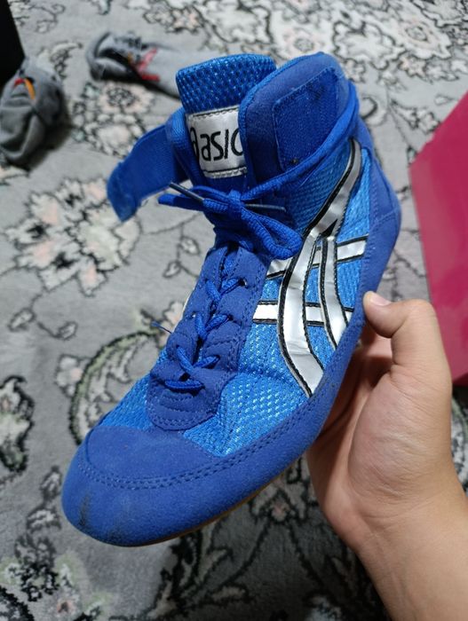 Борцовка , ASICS