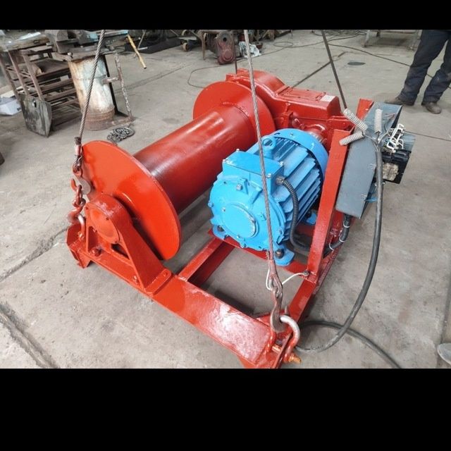 Gruzavoy lift 1 tonnadan 5 tonnagacha