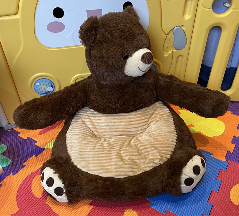 Плюшен пуф във формата на мече