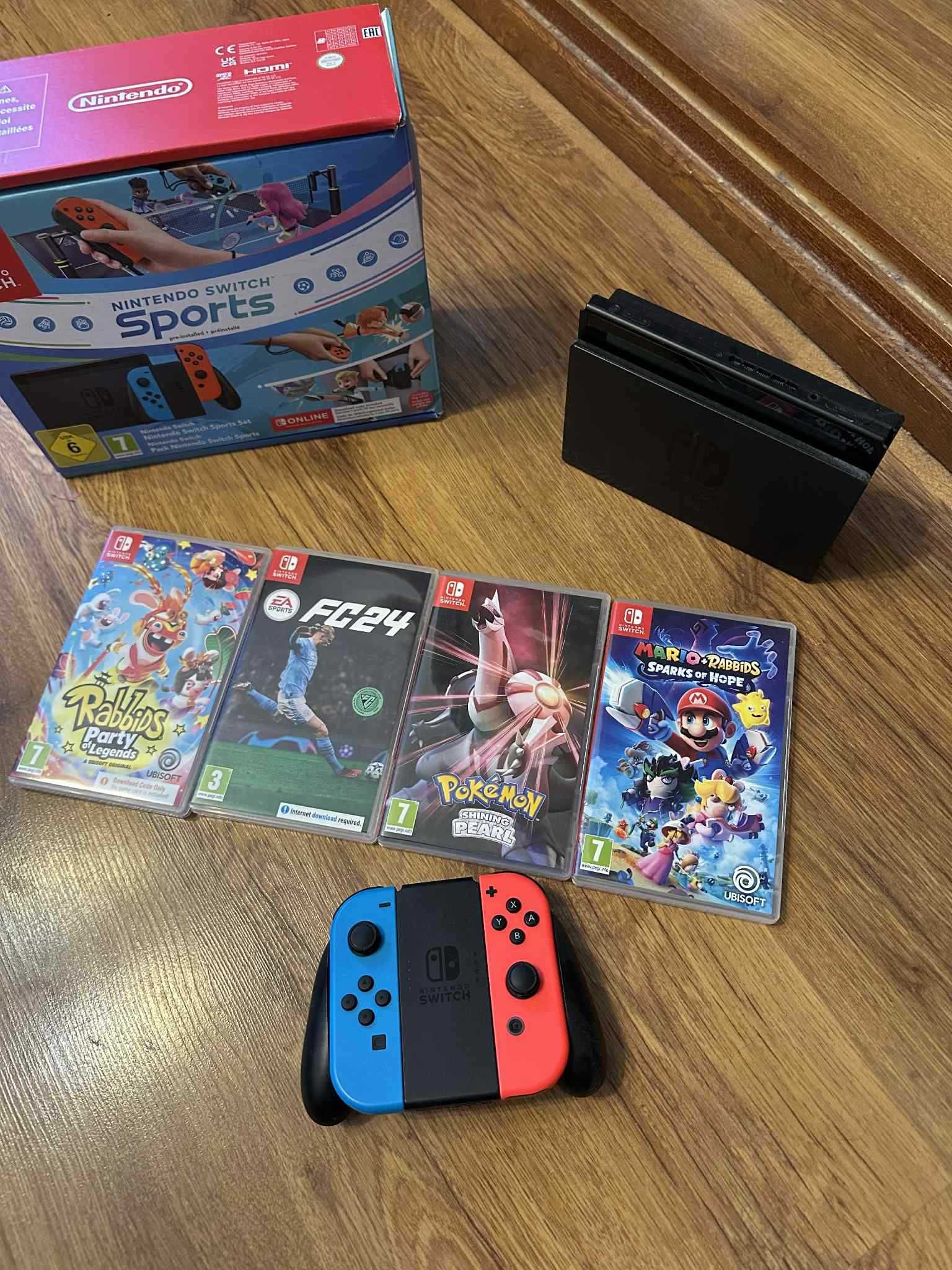Nintendo Switch 32GB + 64 GB SD card подарък!