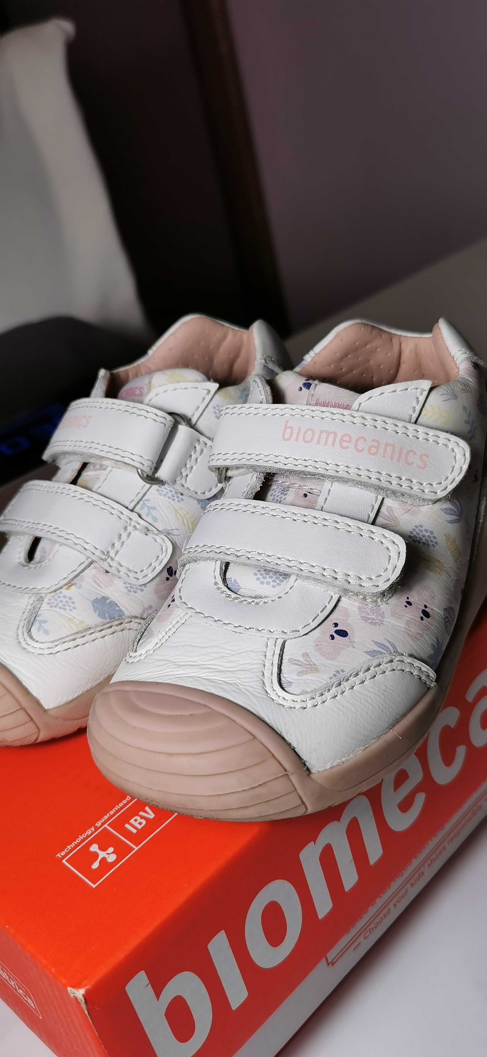 Pantofi sport biomecanics marimea 24