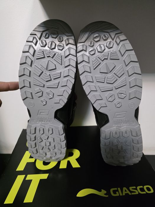 Bocanci Giasco S7S din piele