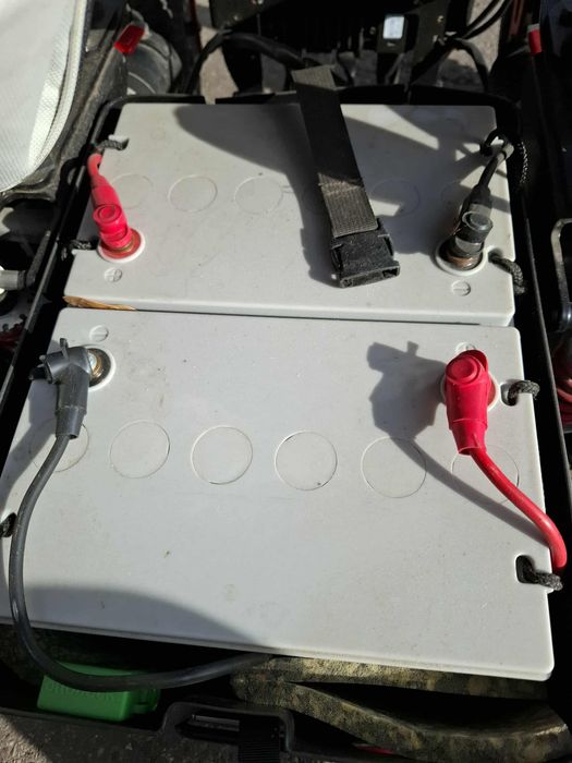 Cărucior electric rulant ptr persoane cu dizabilități