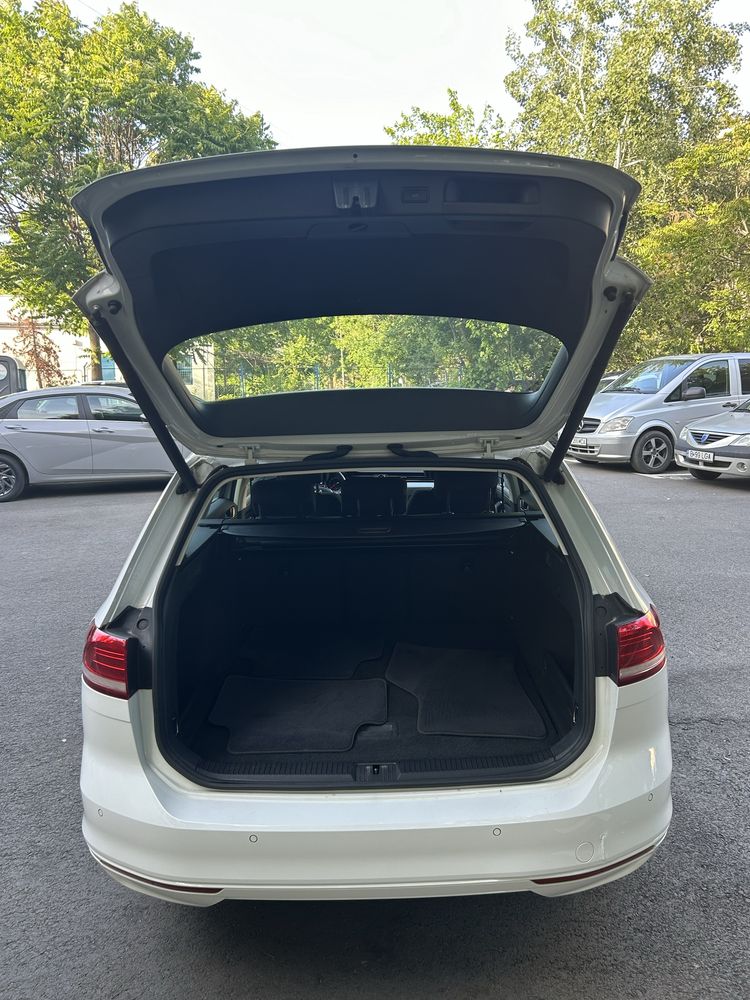 Volkswagen Passat 2019 automat Led navi camera impecabil variante +/-