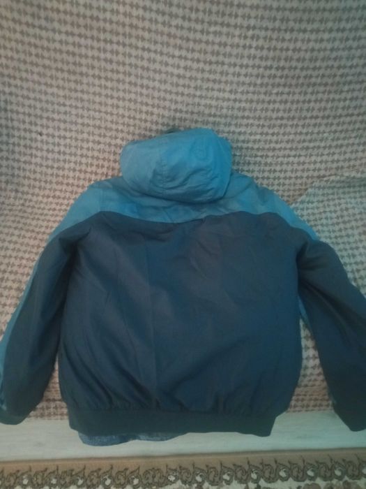 Продам новую куртку