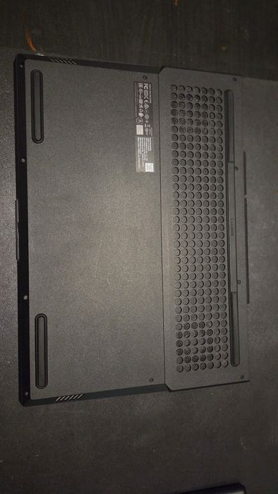 Laptop LENOVO gaming 17"