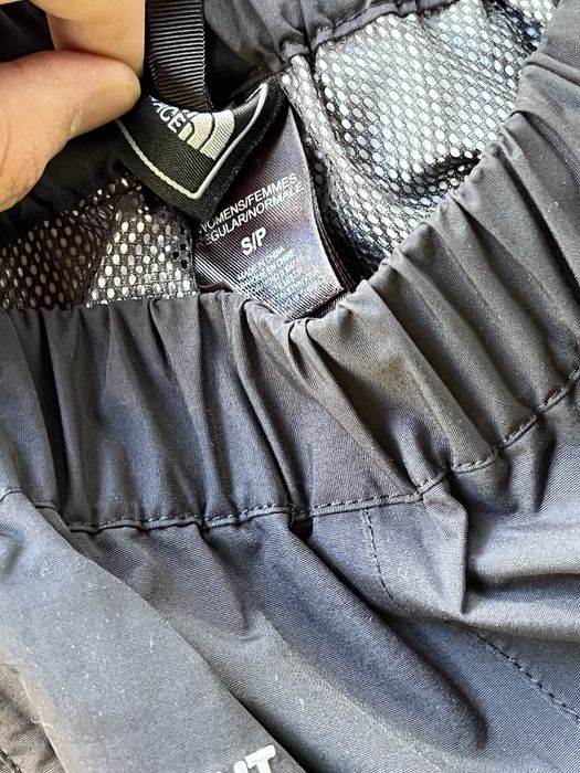 The North Face панталон Hyvent