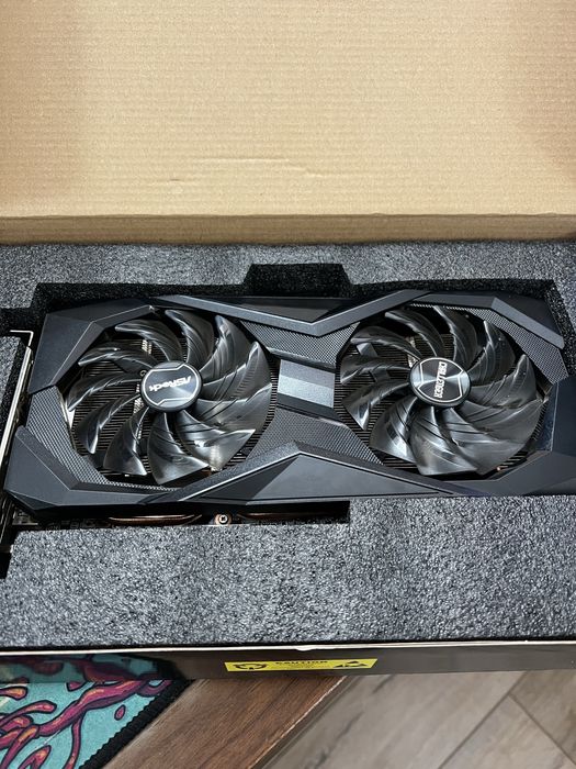 vand AMD RX 6650 XT 8GB