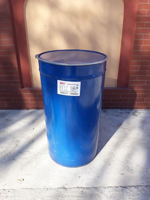 Butoaie din tablă ideale pentru cereale cu ventilație pe fund preț..70