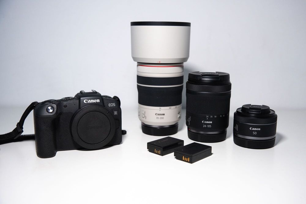 Продавам комплект Canon EOS RP full frame + обективи
