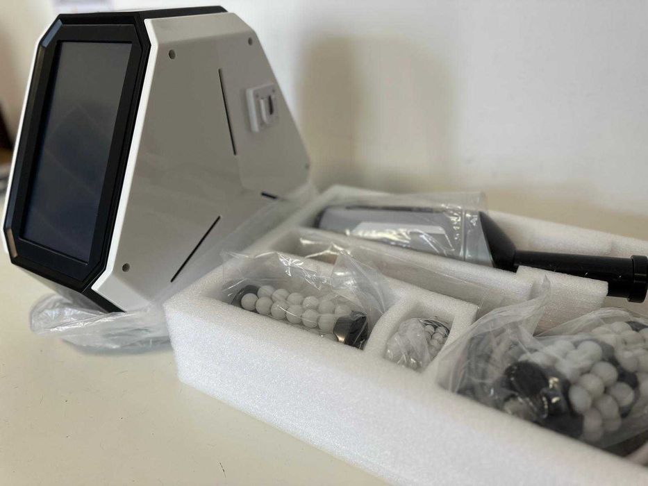 Aparat profesional anticelulitic cu role