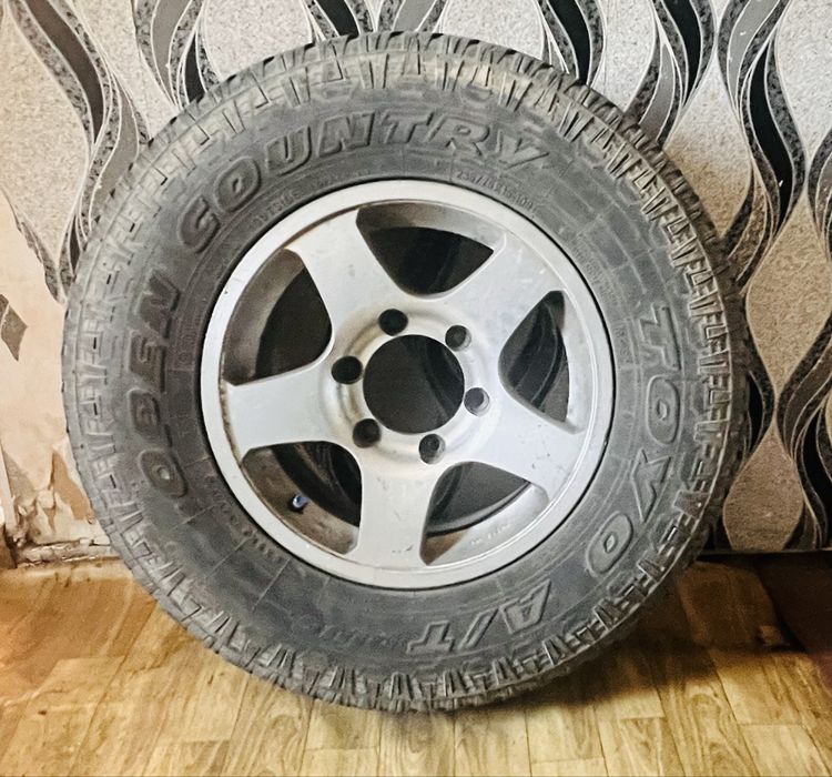 Диски с резиной 235 /75 /15