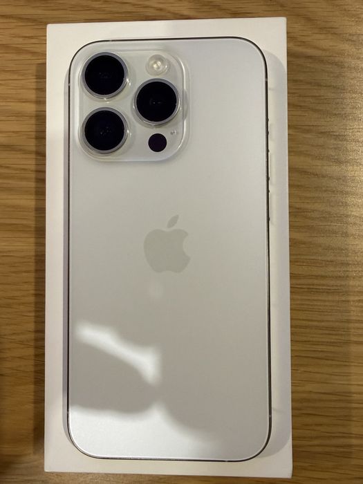 Iphone 15 pro 128GB White