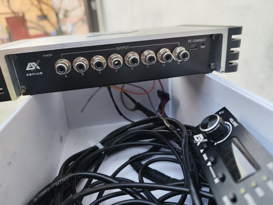 DSP auto ESX Xenium XDSP