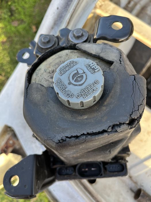 Хидравлична Помпа за Шкода Фабия 1 2003г