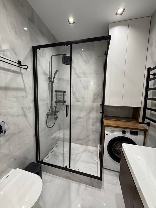 Душевые кабины и стеклянные перегородки