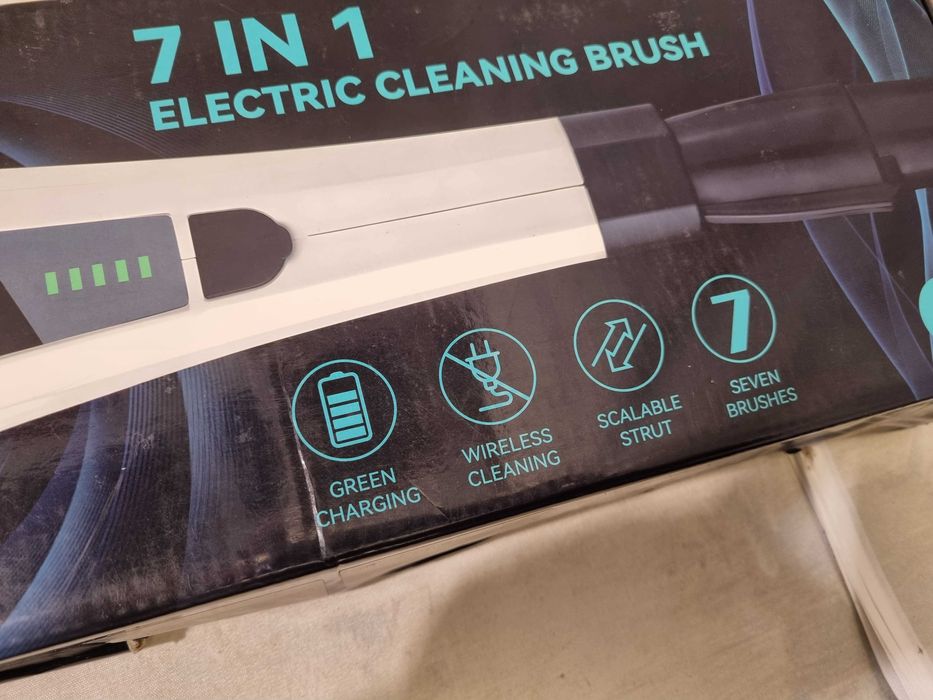 Aparat 7 in 1 de curatat geamuri