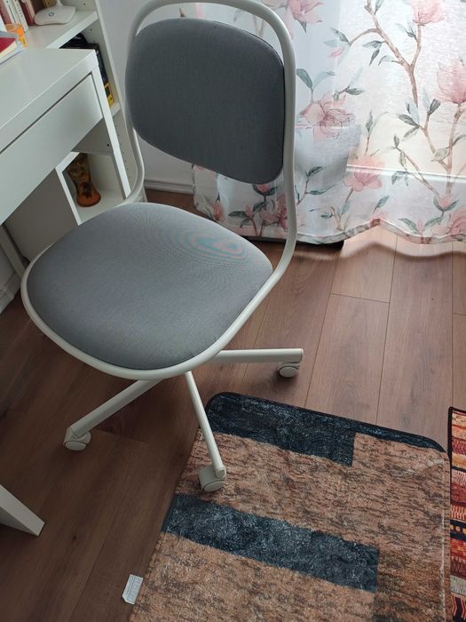 Scaun rotativ birou