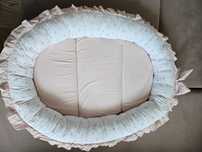 Baby nest fetita