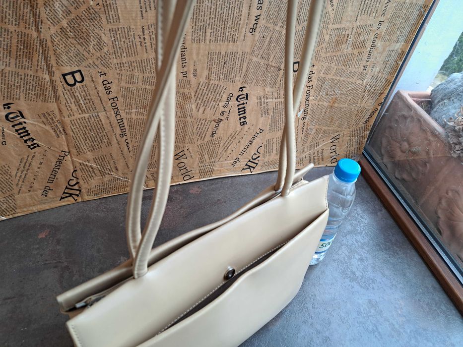 дамска чанта,бежова,кожена-естествена кожа