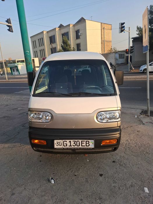 Дамас машинаси сотилади.