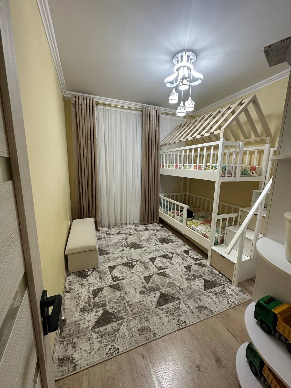 Olmazor city 4 xona