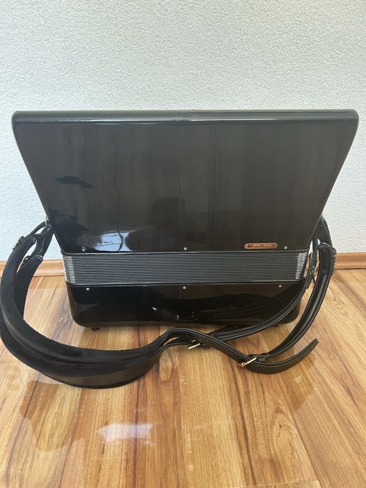 Acordeon Parrot 96 basi