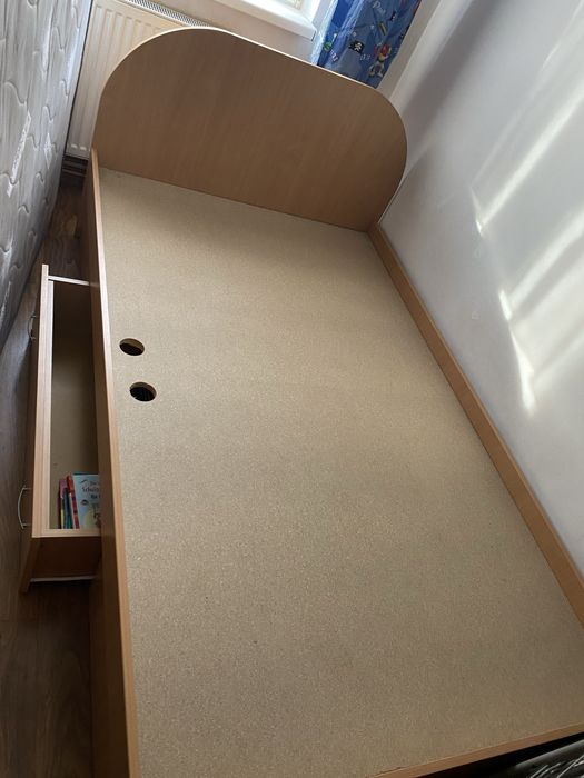 Vand pat cu saltea.1.25l-2,05L nu asigur transport.pret fix500ron