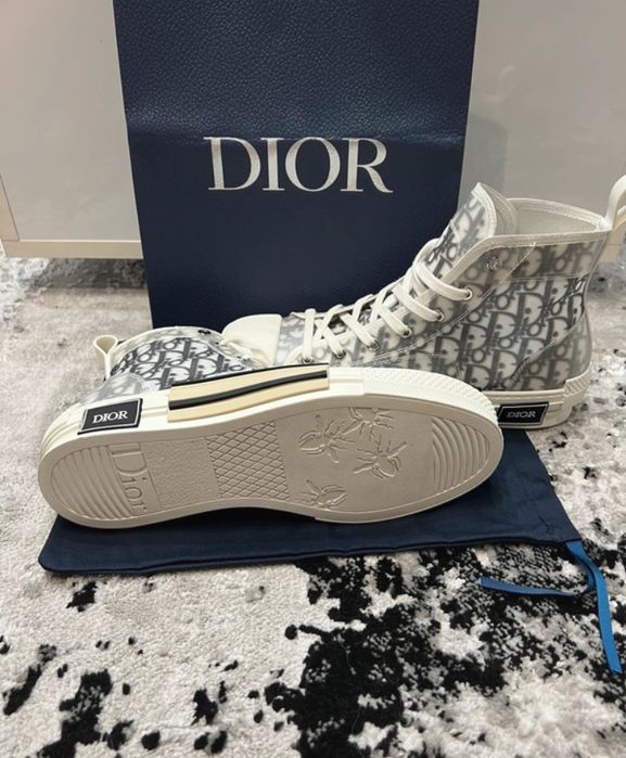 Dior b23 premium