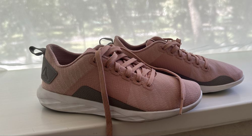 REEBOK кроссовки женские