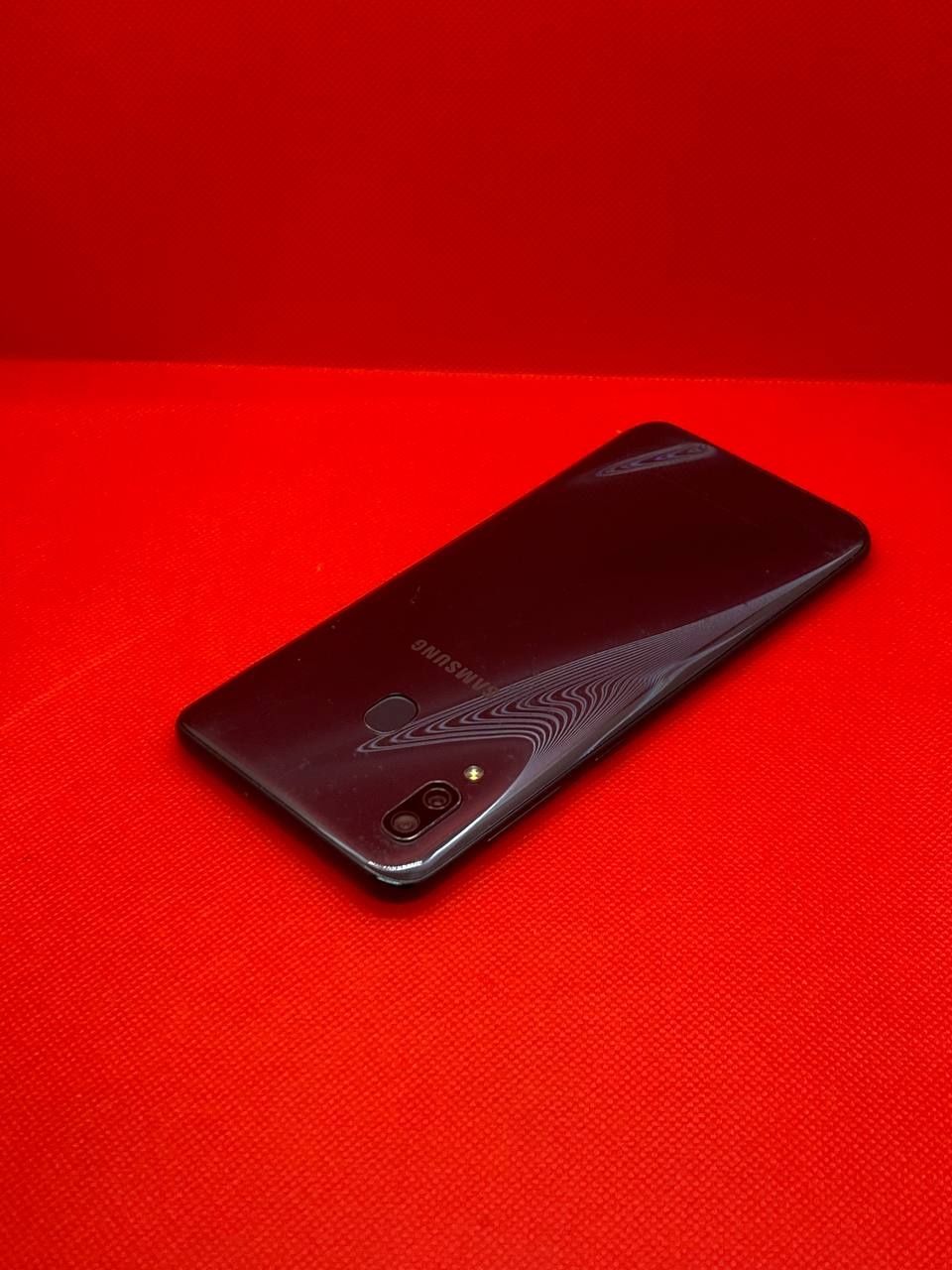 Samsung Gallaxy A30 sotiladi