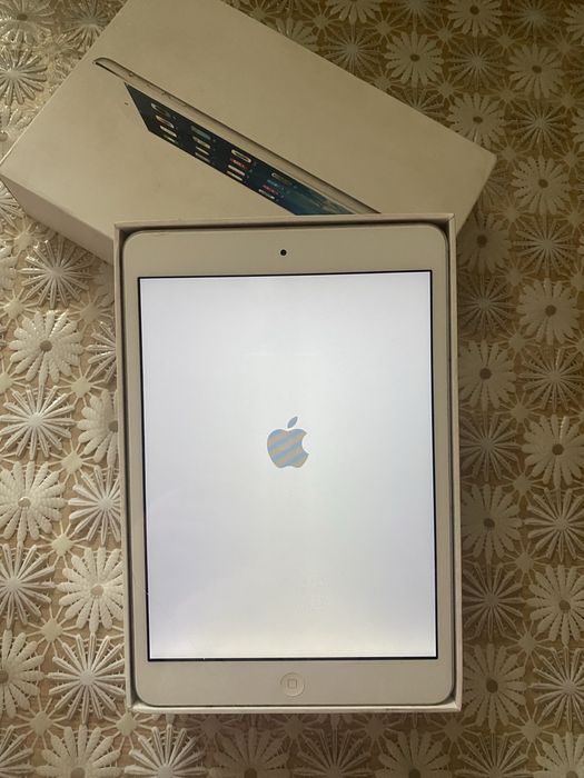 Ipad mini изключително запазен