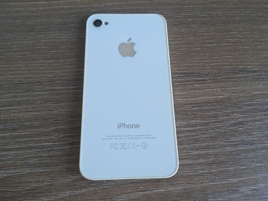 capac spate iphone 4s, alb sau negru