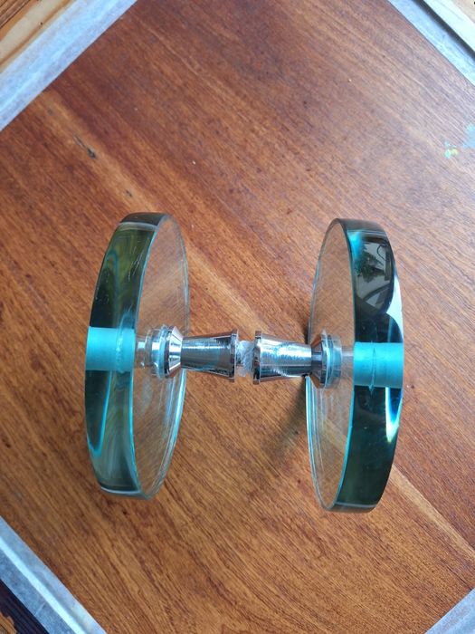 Дръжка за стъклена врата