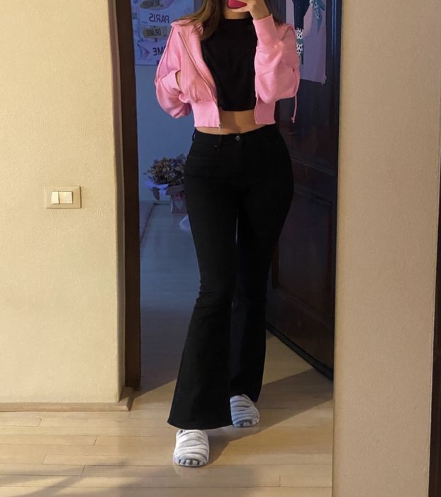 Blugi Bootcut Bershka, mărimea 36