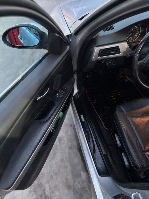Vând BMW e91 motor făcut de la 0