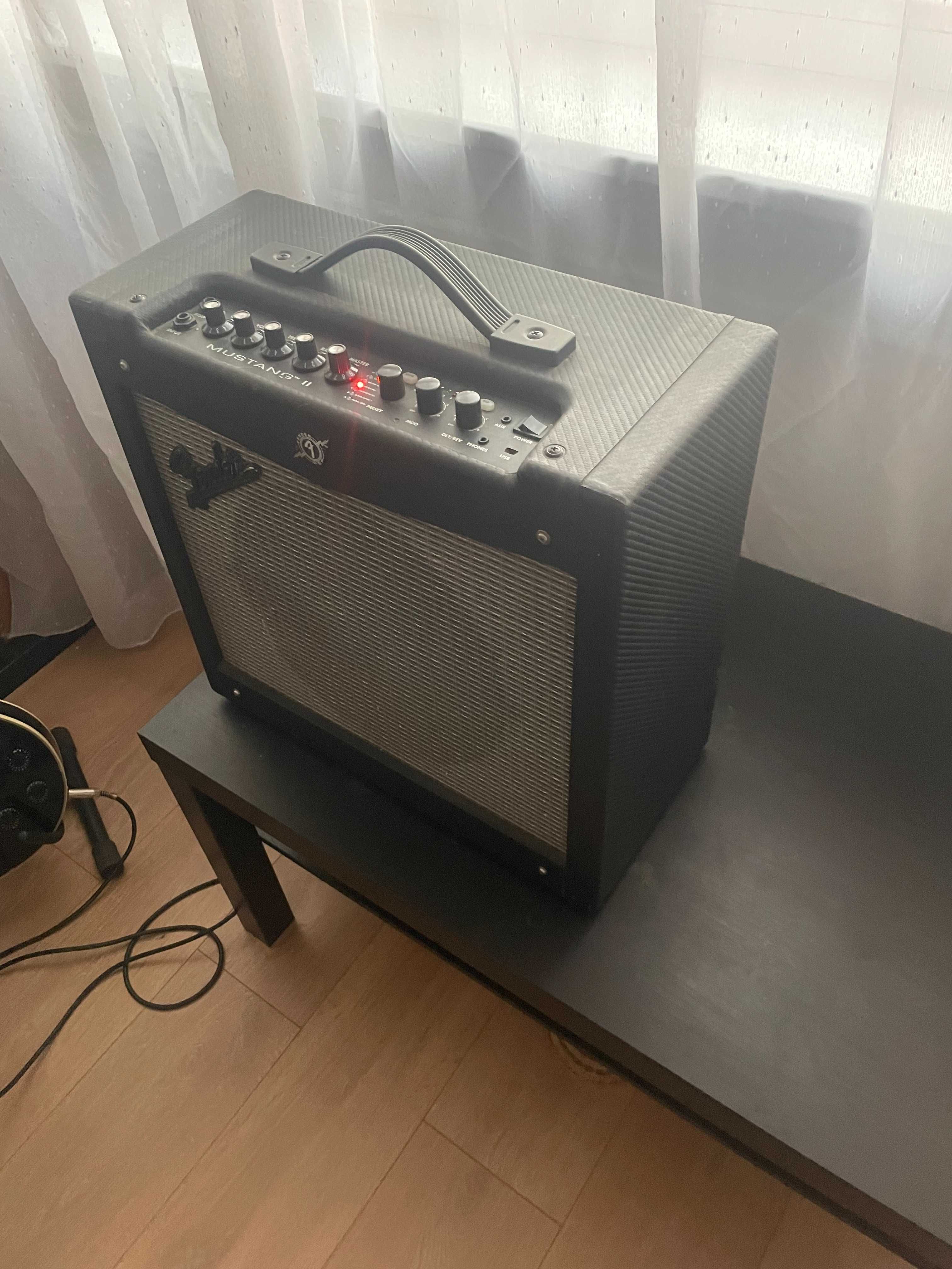 Fender Mustang II V2