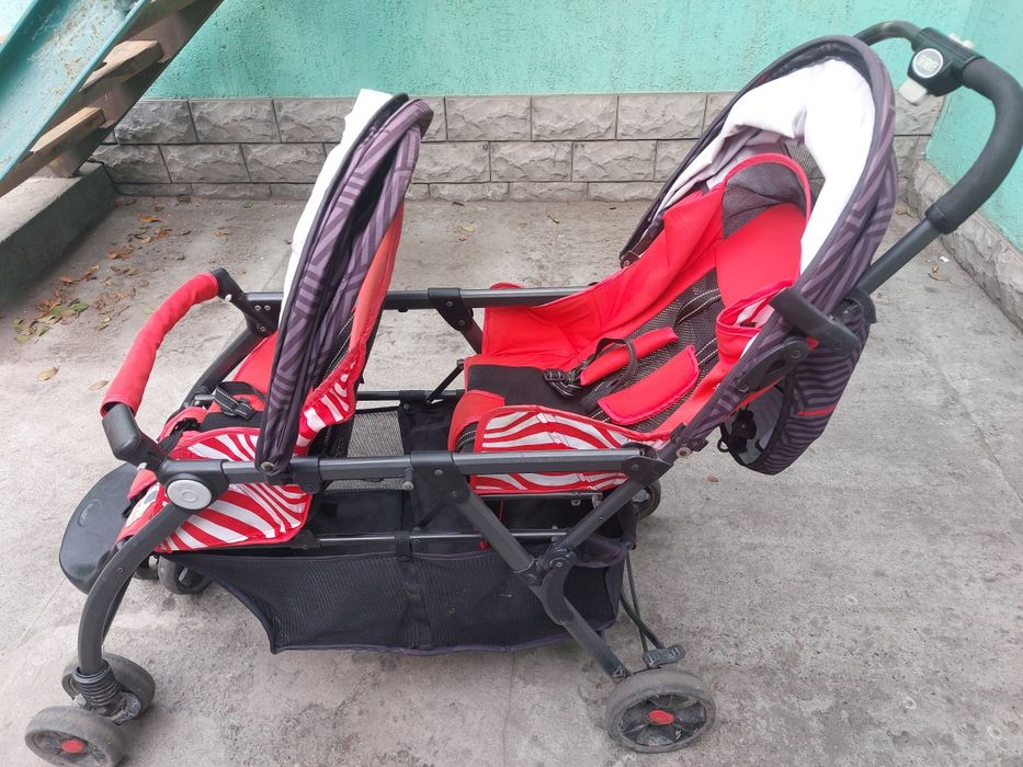 Продам коляску для двойни