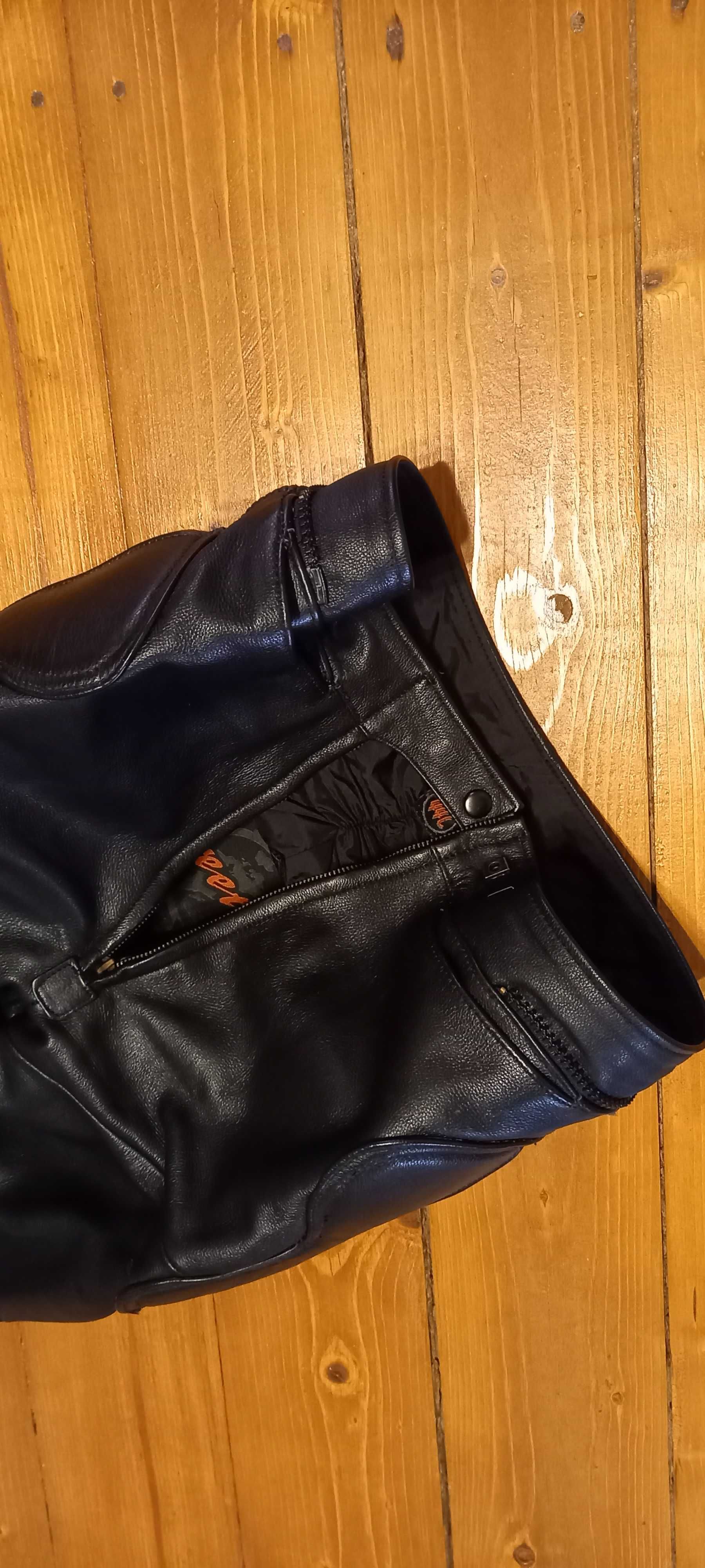 Pantaloni moto piele marimea 40