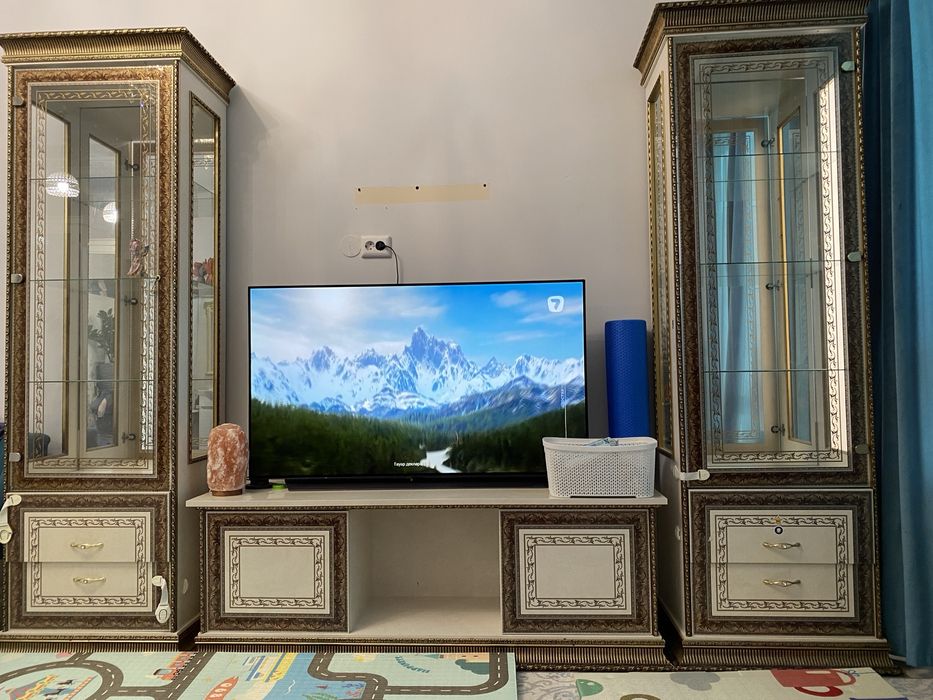 Продам горку стенку в хорошем состоянии