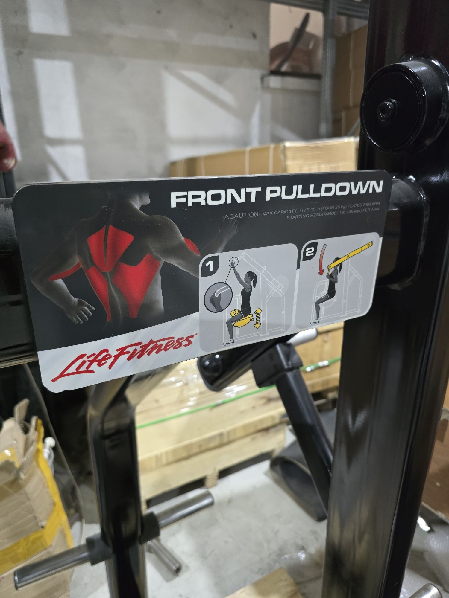 Life fitness front pulldown машина за гръб лайф фитнес