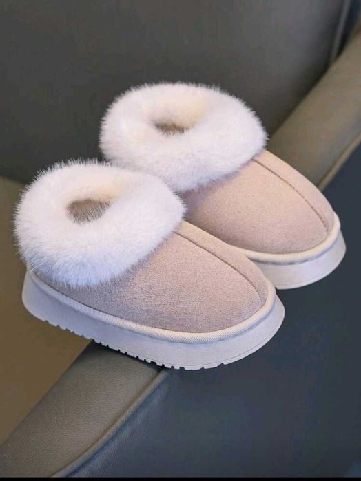 Дамски велурени боти