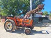Tractor fiat 580 cu încărcător
