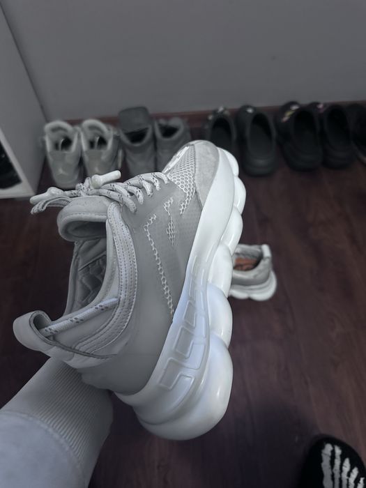 Vand versace chain reaction