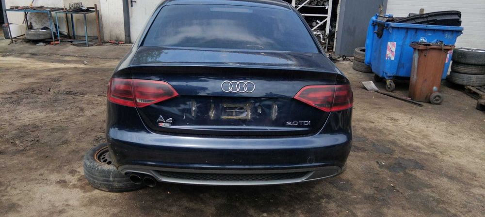 Dezmembrez Audi A4 B8 an 2008 2.0 TDI cod motor CAGA