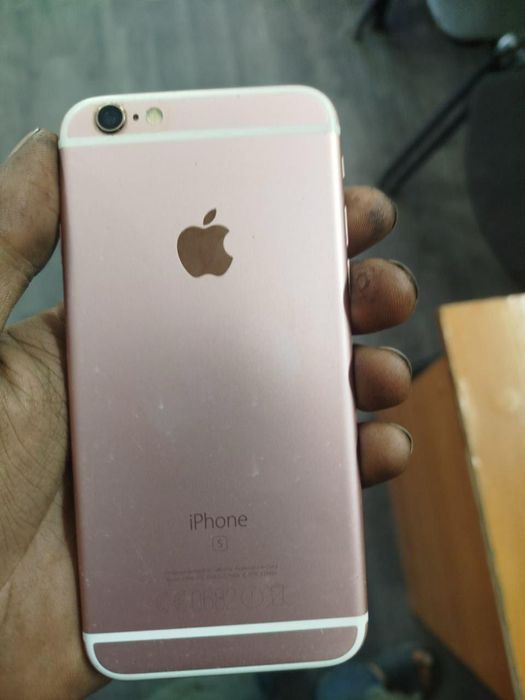 Iphone 6s xotira (64) batareya (100)