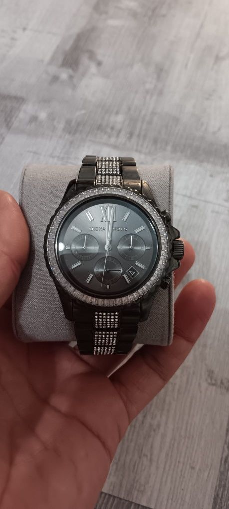 Ceas de mana Michael Kors Everest MK6974