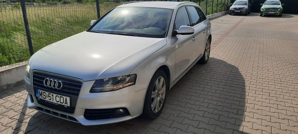 Vând Audi A4 an 2011