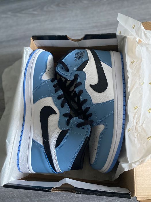 Air Jordan 1 Retro high og blue university 43